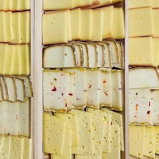 Sélection de fromages à la coupe